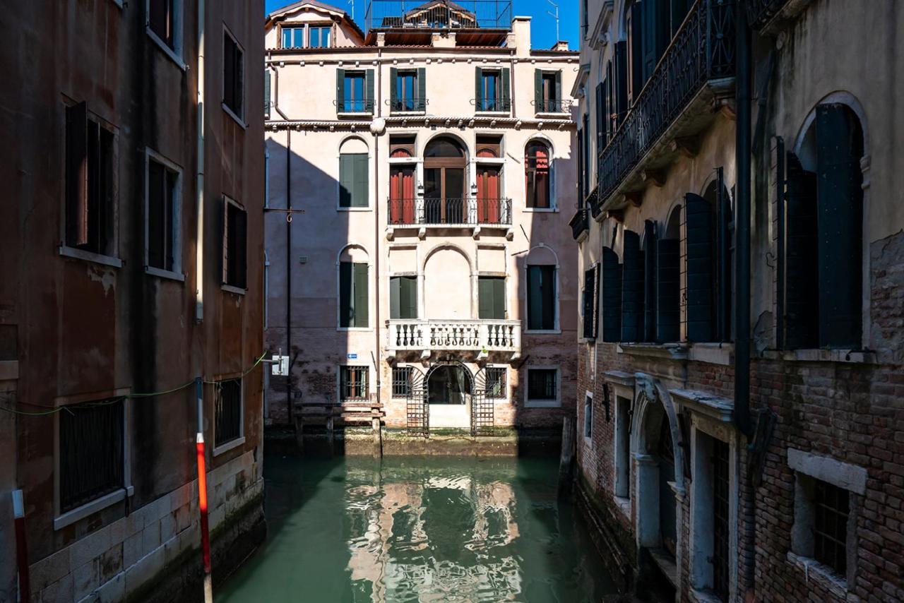 Corte Rubbi 7 Deluxe Apartment Venedig Exteriör bild